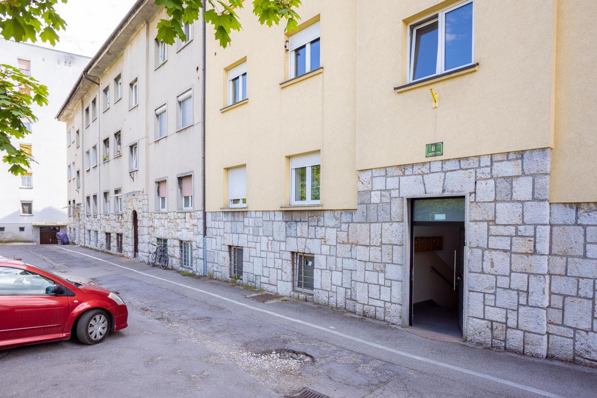 Large Two Bedroom Family App - Free Parking Ljubljana Ngoại thất bức ảnh