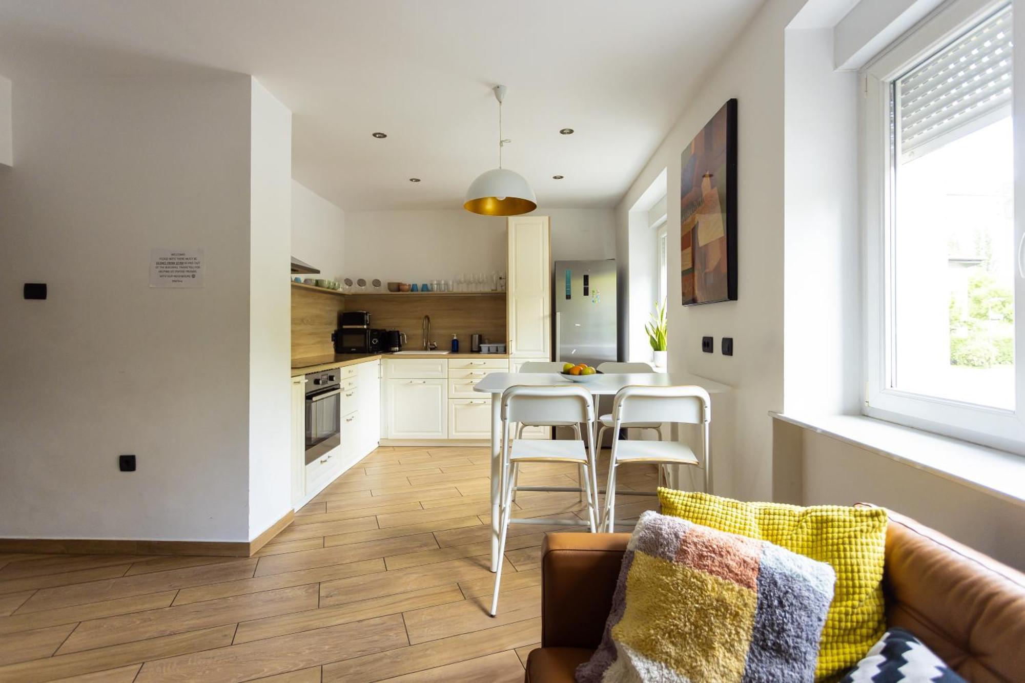 Large Two Bedroom Family App - Free Parking Ljubljana Ngoại thất bức ảnh